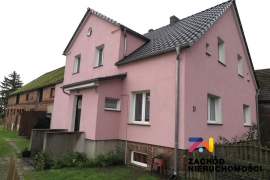 Dom z budynkami gospodarczymi Walewice, gm.Torzym